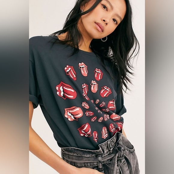 Daydreamer Stones Swirl Tee - Picture 5 of 6